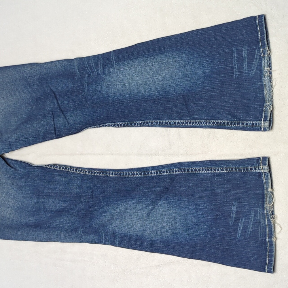 BKE Sabrina Bootcut Stretch Women's Distressed Embellished Jeans Size 28 - Picture 6 of 8